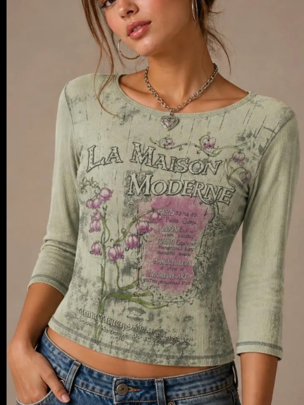 Vtg LP y2K La Maison Moderne Sage Green Graphic Long-Sleeve Top